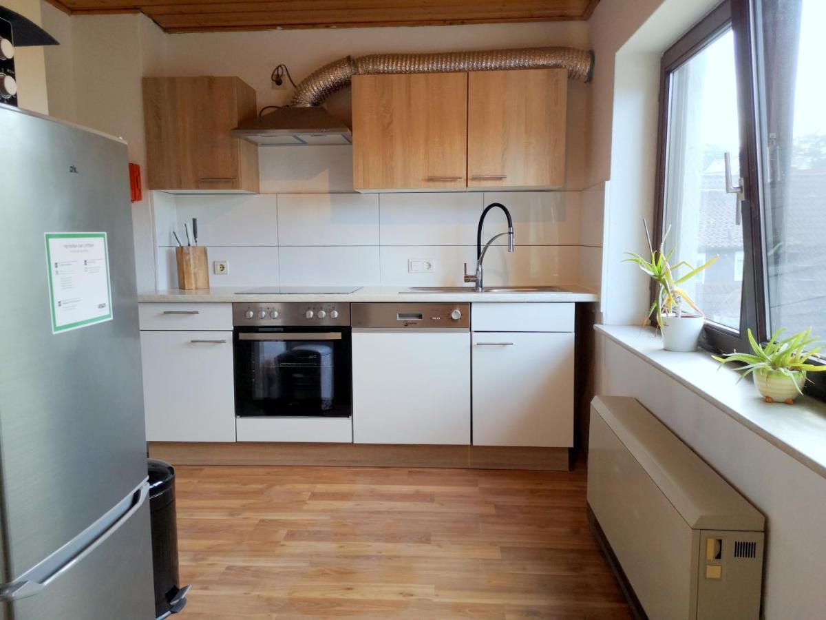 Family-Apartment Mit Balkon, Kueche, Parkplatz & Waschmaschine Offenburg Dış mekan fotoğraf