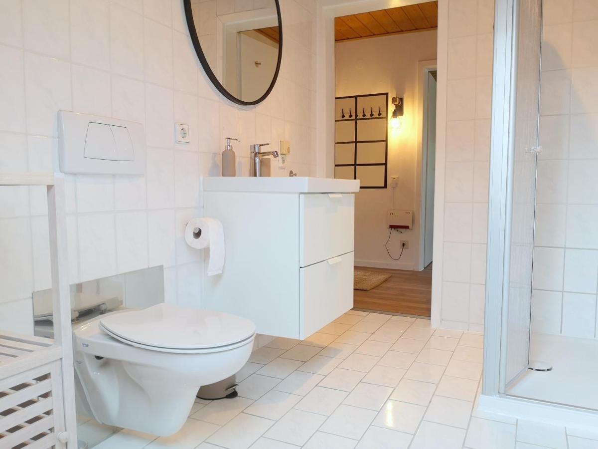 Family-Apartment Mit Balkon, Kueche, Parkplatz & Waschmaschine Offenburg Dış mekan fotoğraf