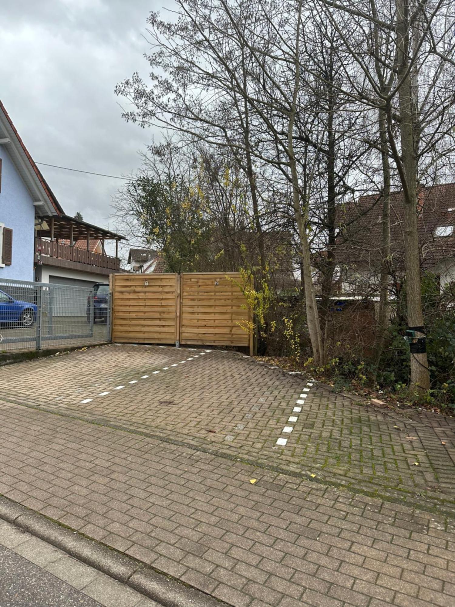 Family-Apartment Mit Balkon, Kueche, Parkplatz & Waschmaschine Offenburg Dış mekan fotoğraf